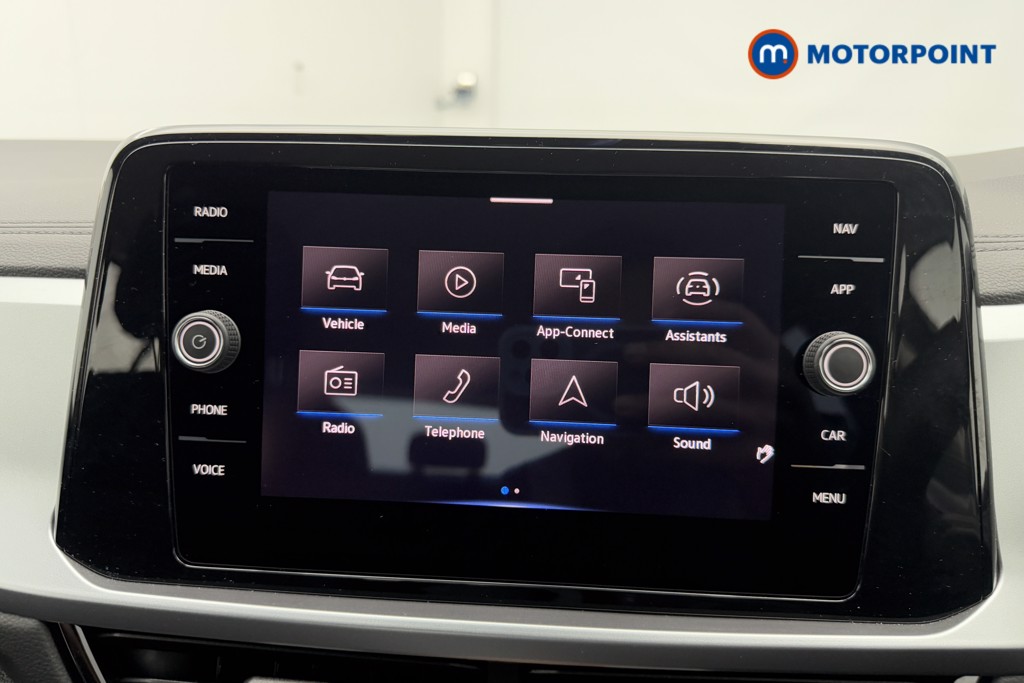 Volkswagen T-Roc Life Automatic Petrol SUV - Stock Number (1565587) - 5th supplementary image