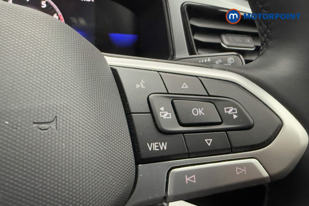 Volkswagen T-Roc Life Automatic Petrol SUV - Stock Number (1565587) - 13th supplementary image
