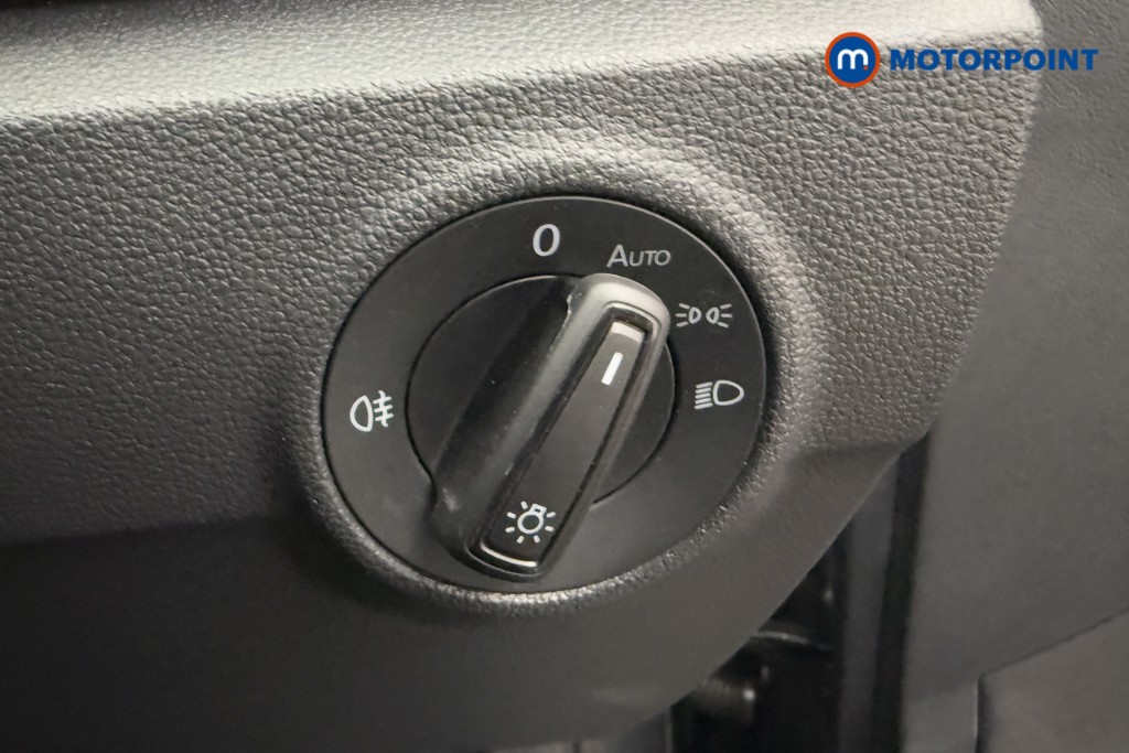 Volkswagen T-Roc Life Automatic Petrol SUV - Stock Number (1565587) - 14th supplementary image