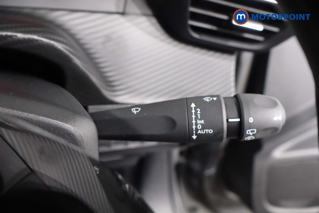 Peugeot 2008 Active Manual Petrol SUV - Stock Number (1565942) - 17th supplementary image