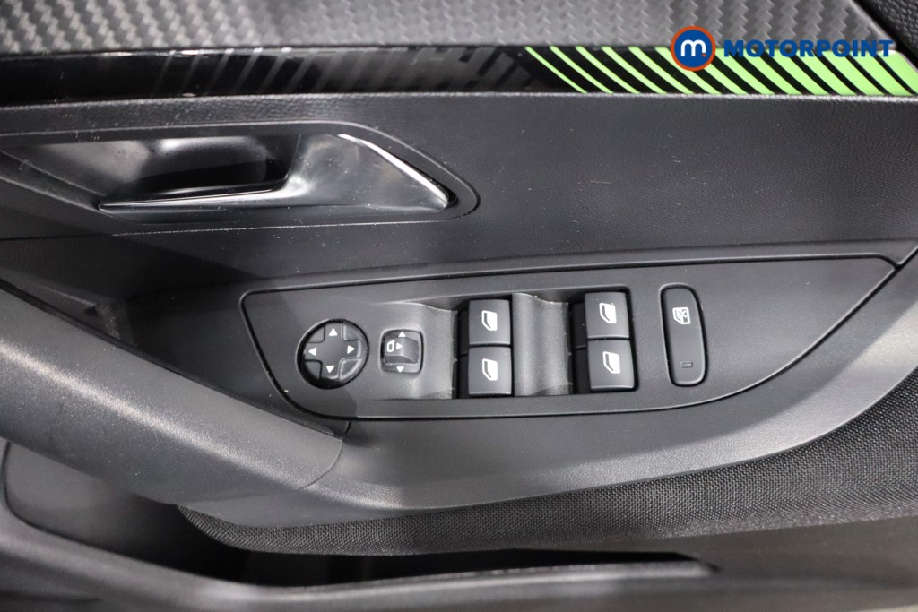 Peugeot 2008 Active Manual Petrol SUV - Stock Number (1565942) - 23rd supplementary image