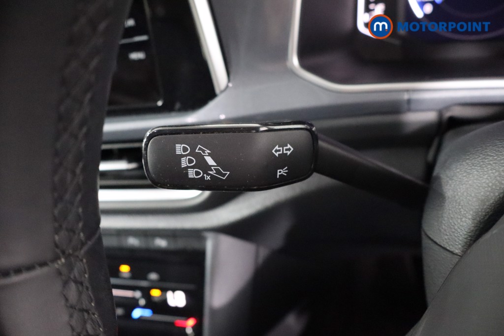 Volkswagen T-Roc Style Manual Petrol SUV - Stock Number (1566027) - 21st supplementary image