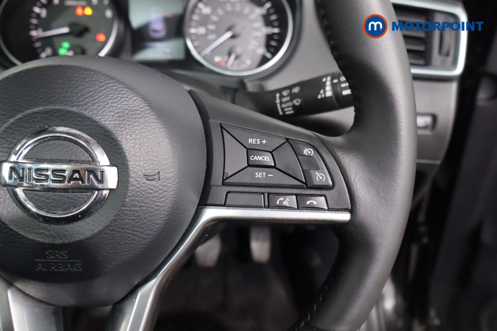 Nissan Qashqai N-Connecta Manual Petrol SUV - Stock Number (1559585) - 8th supplementary image
