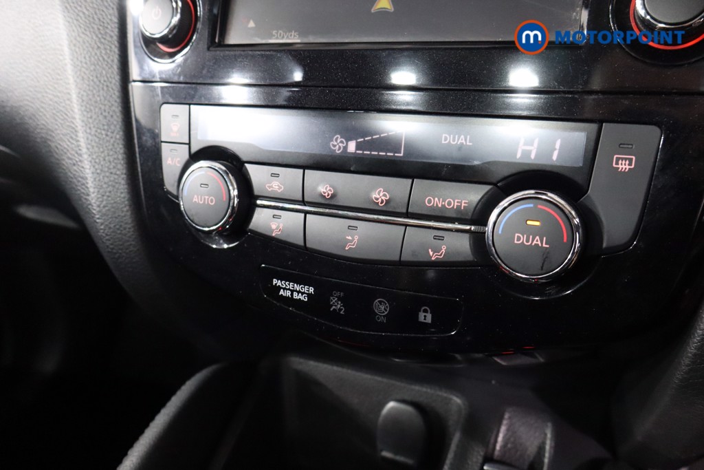 Nissan Qashqai N-Connecta Manual Petrol SUV - Stock Number (1559585) - 14th supplementary image