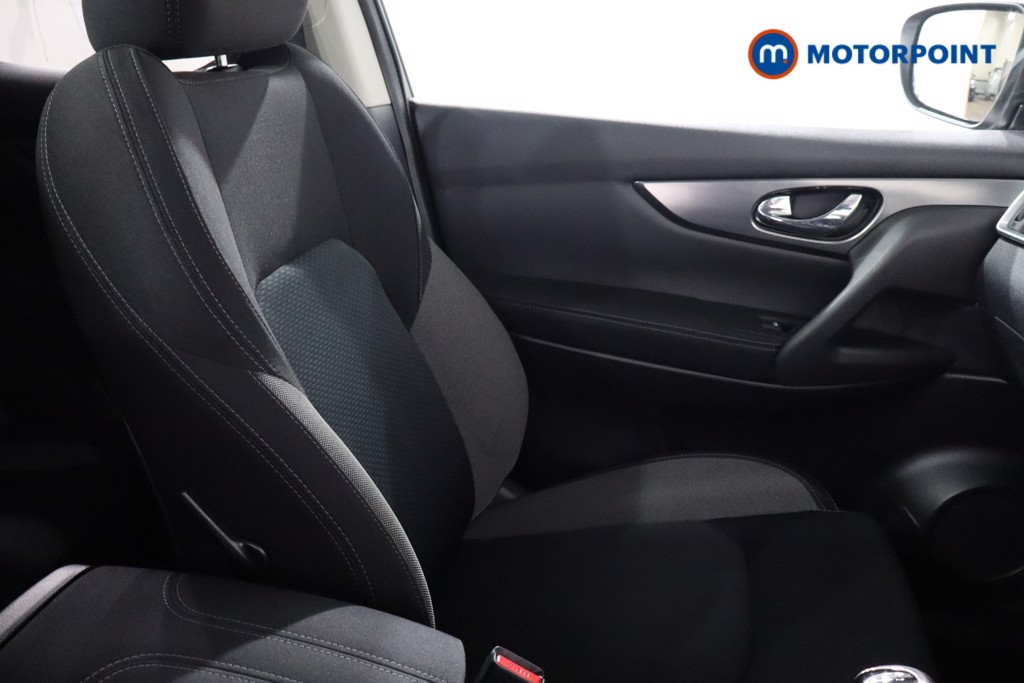 Nissan Qashqai N-Connecta Manual Petrol SUV - Stock Number (1559585) - 21st supplementary image