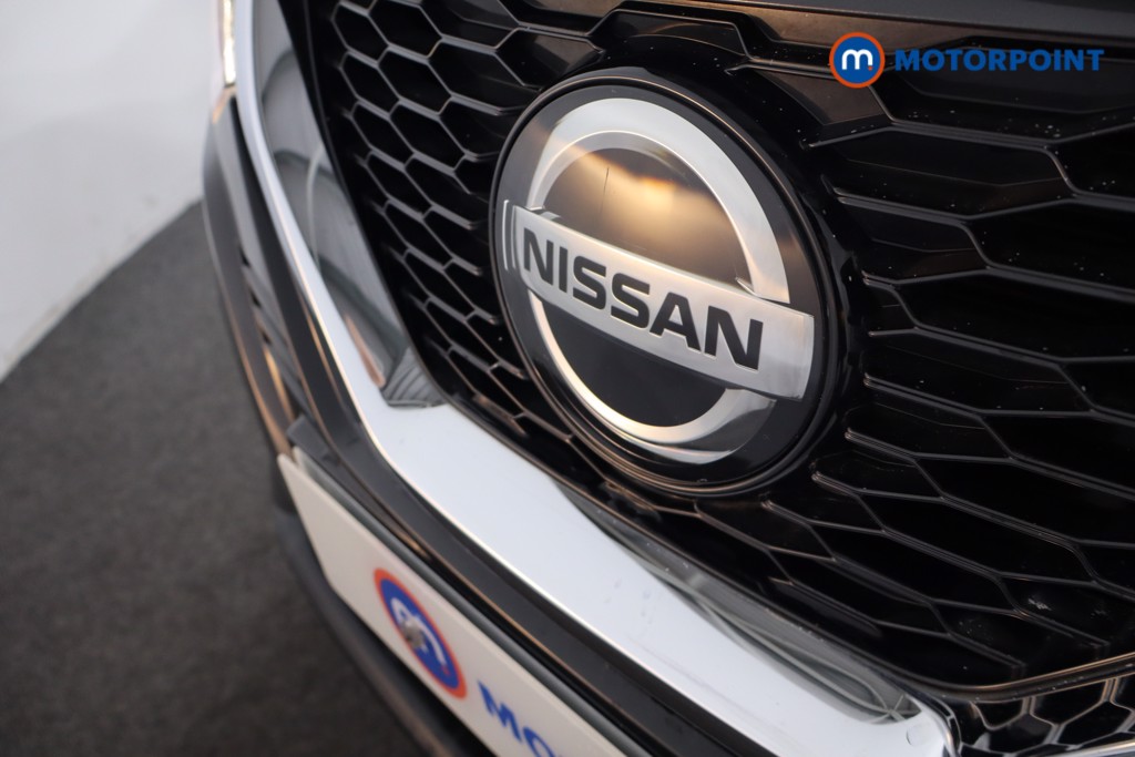 Nissan Qashqai N-Connecta Manual Petrol SUV - Stock Number (1559585) - 25th supplementary image
