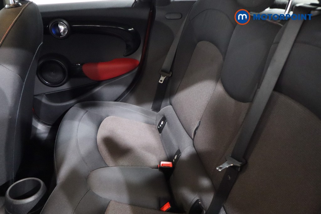 Mini Hatchback Cooper Manual Petrol Hatchback - Stock Number (1561264) - 5th supplementary image