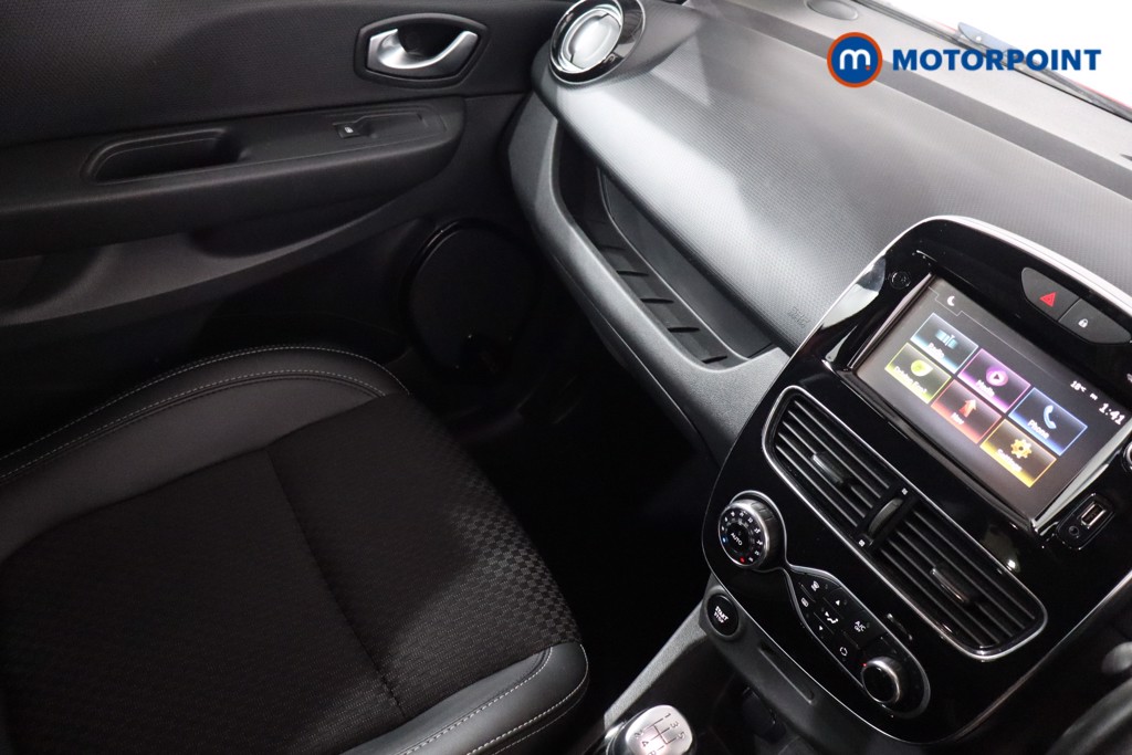 Renault Clio Dynamique S Nav Manual Diesel Hatchback - Stock Number (1562525) - 16th supplementary image