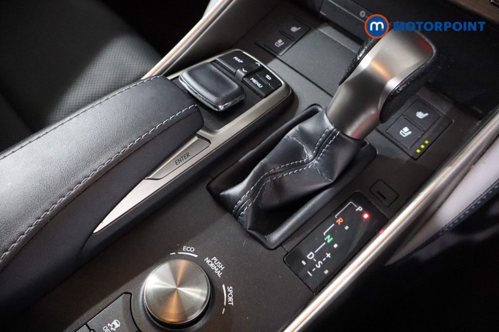 Lexus IS F-Sport Automatic Petrol-Electric Hybrid Saloon - Stock Number (1562732) - 13th supplementary image