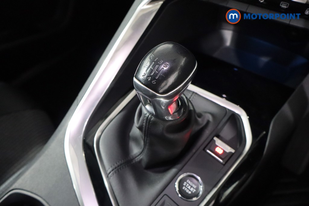 Peugeot 3008 Allure Manual Petrol SUV - Stock Number (1564681) - 16th supplementary image