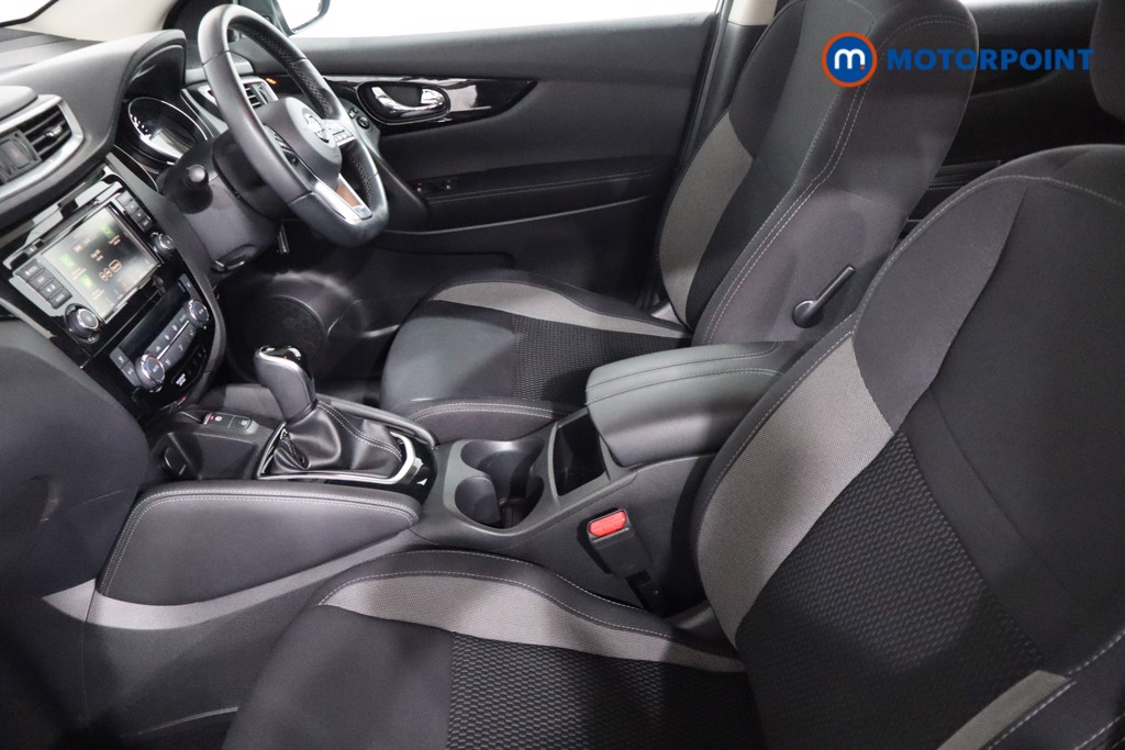 Nissan Qashqai Acenta Premium Automatic Petrol SUV - Stock Number (1564860) - 4th supplementary image