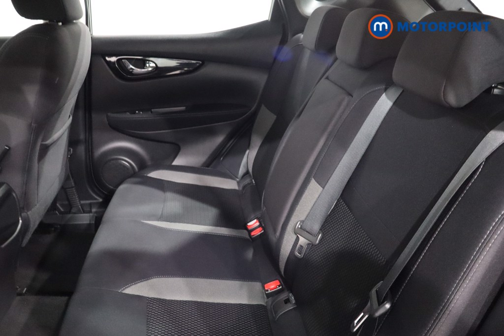 Nissan Qashqai Acenta Premium Automatic Petrol SUV - Stock Number (1564860) - 5th supplementary image
