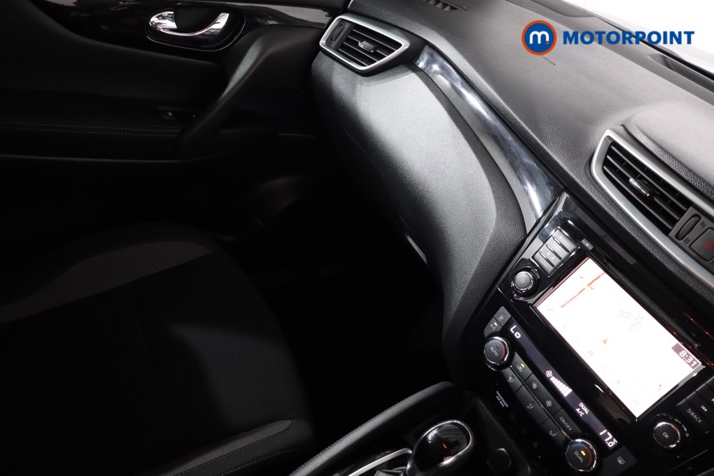 Nissan Qashqai Acenta Premium Automatic Petrol SUV - Stock Number (1564860) - 16th supplementary image