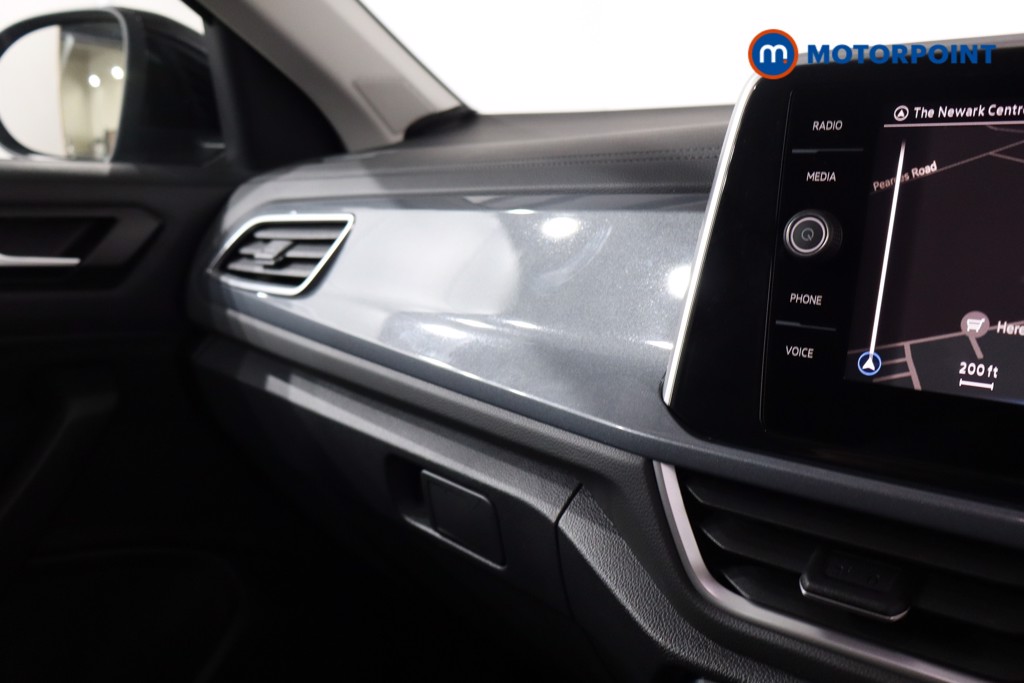 Volkswagen T-Roc Style Automatic Petrol SUV - Stock Number (1564914) - 17th supplementary image