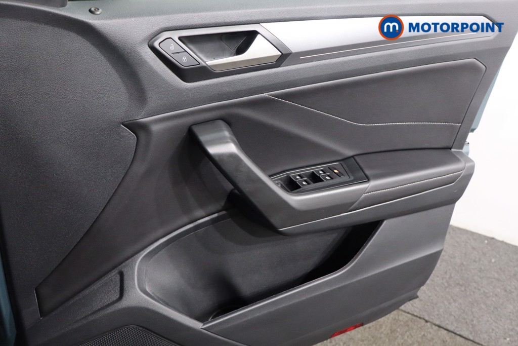 Volkswagen T-Roc Style Automatic Petrol SUV - Stock Number (1564914) - 21st supplementary image