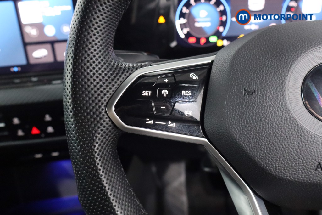 Volkswagen Golf R-Line Automatic Petrol Hatchback - Stock Number (1565512) - 7th supplementary image