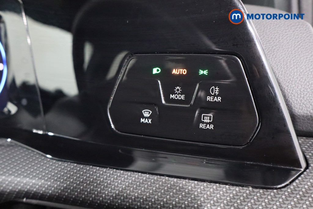 Volkswagen Golf R-Line Automatic Petrol Hatchback - Stock Number (1565512) - 18th supplementary image