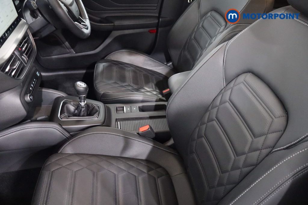 Ford Focus Titanium Vignale Manual Petrol-Electric Hybrid Hatchback - Stock Number (1565840) - 4th supplementary image