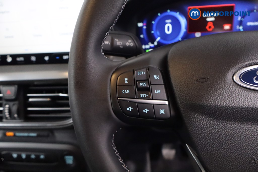 Ford Focus Titanium Vignale Manual Petrol-Electric Hybrid Hatchback - Stock Number (1565840) - 7th supplementary image