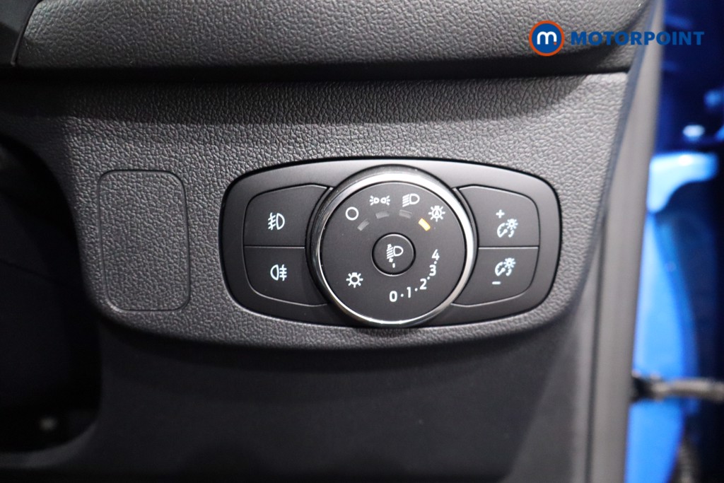 Ford Focus Titanium Vignale Manual Petrol-Electric Hybrid Hatchback - Stock Number (1565840) - 18th supplementary image