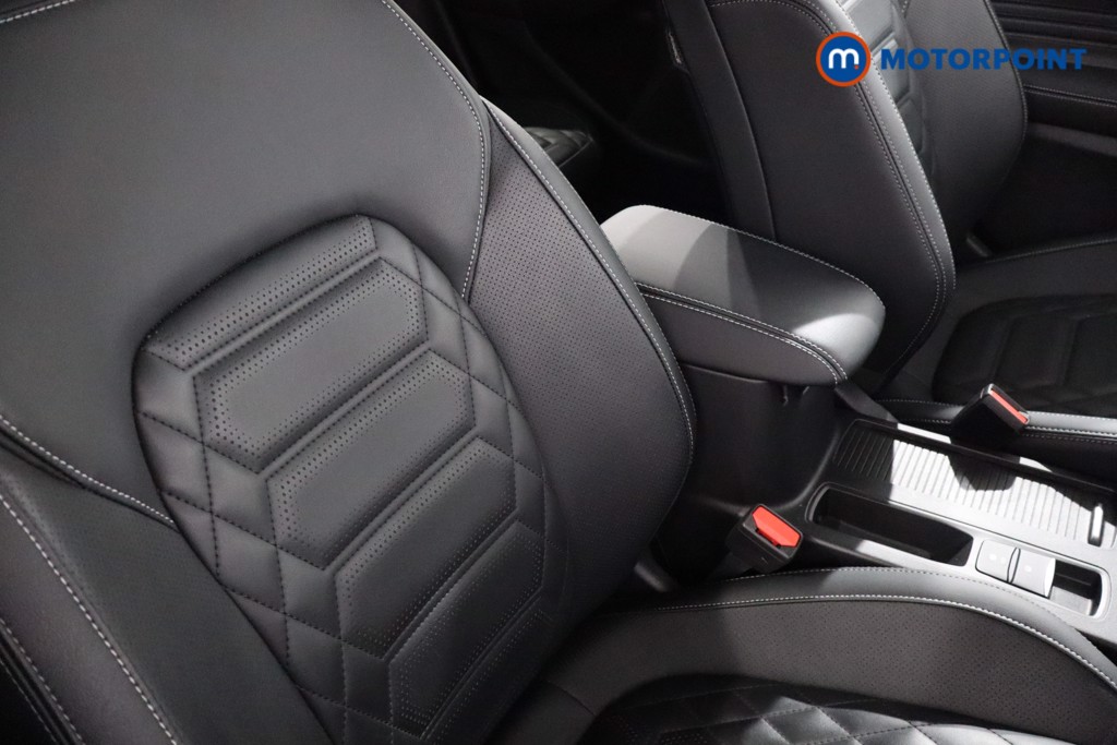 Ford Focus Titanium Vignale Manual Petrol-Electric Hybrid Hatchback - Stock Number (1565840) - 23rd supplementary image