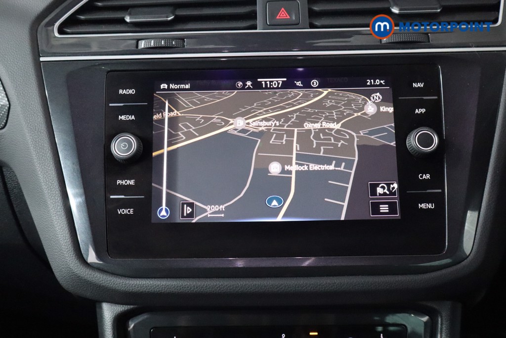 Volkswagen Tiguan R-Line Automatic Diesel SUV - Stock Number (1565992) - 2nd supplementary image