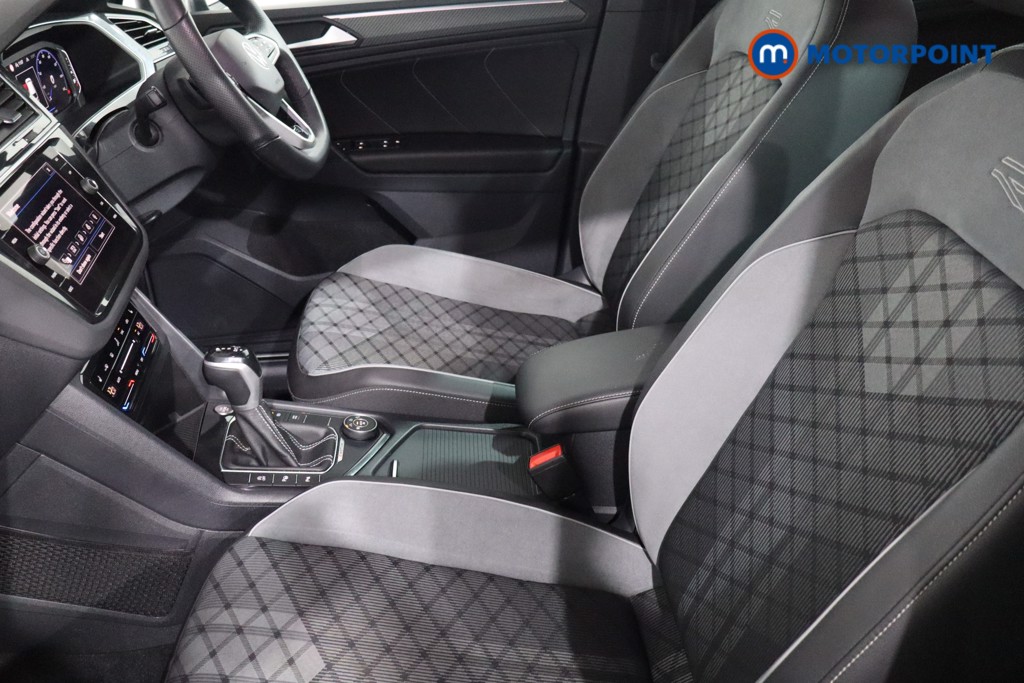 Volkswagen Tiguan R-Line Automatic Diesel SUV - Stock Number (1565992) - 4th supplementary image
