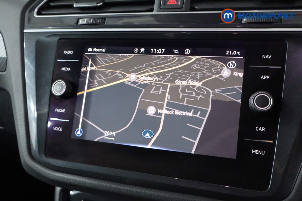 Volkswagen Tiguan R-Line Automatic Diesel SUV - Stock Number (1565992) - 13th supplementary image