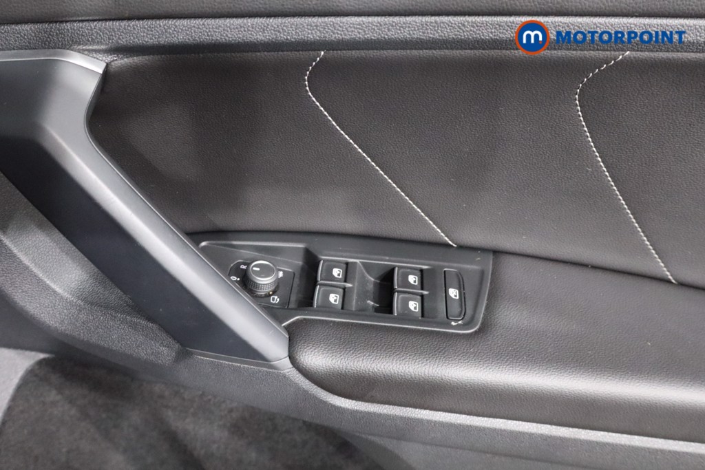Volkswagen Tiguan R-Line Automatic Diesel SUV - Stock Number (1565992) - 21st supplementary image