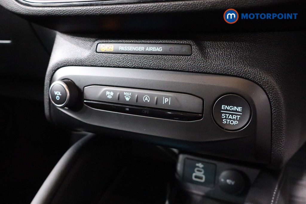 Ford Focus St-Line Vignale Manual Petrol Hatchback - Stock Number (1550882) - 14th supplementary image