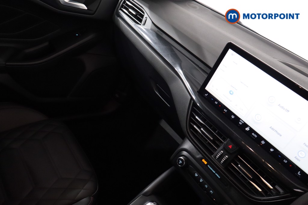 Ford Focus St-Line Vignale Manual Petrol Hatchback - Stock Number (1550882) - 16th supplementary image