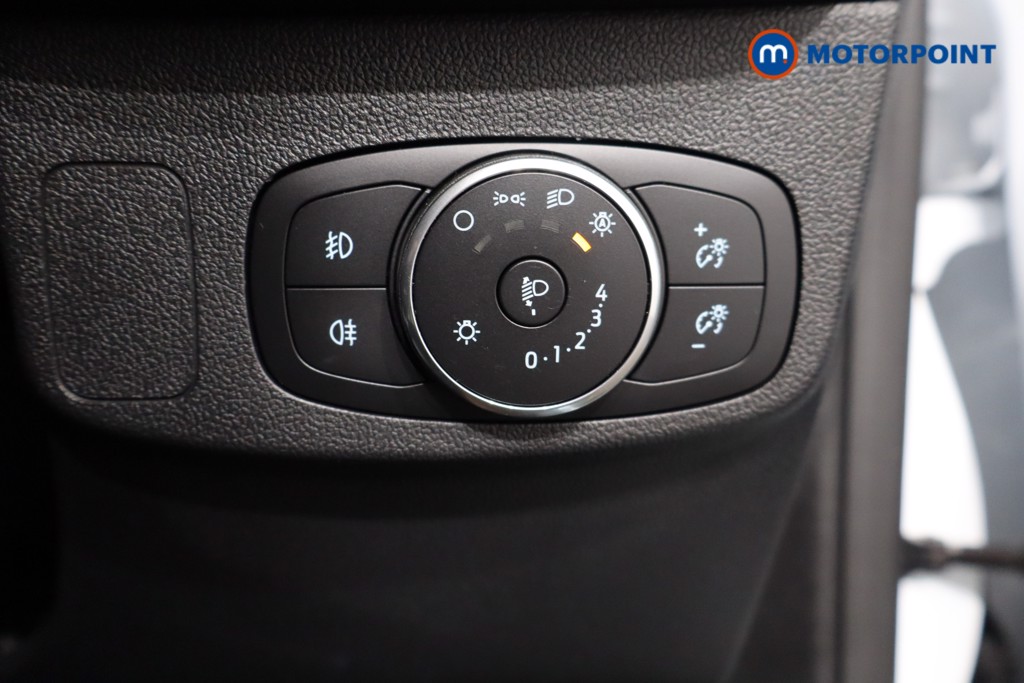 Ford Focus St-Line Vignale Manual Petrol Hatchback - Stock Number (1550882) - 19th supplementary image
