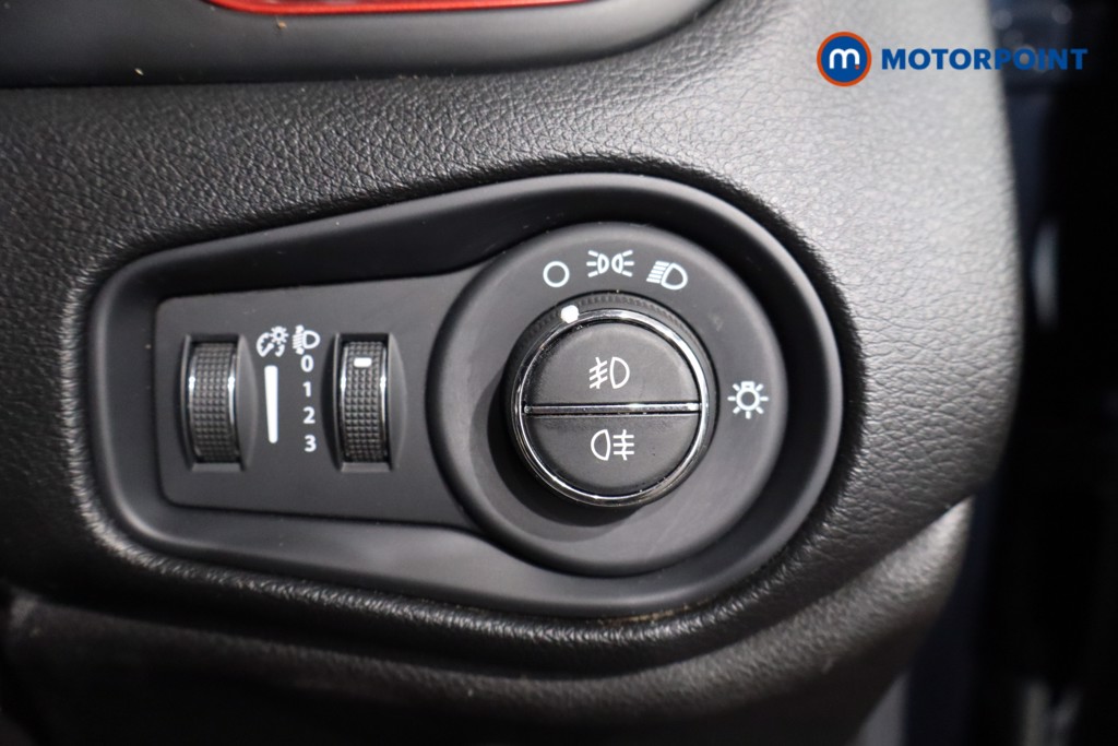 Jeep Renegade Trailhawk Automatic Petrol Plug-In Hybrid SUV - Stock Number (1557832) - 19th supplementary image