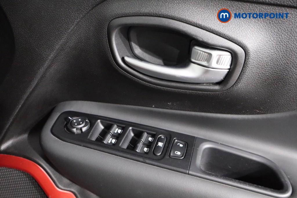 Jeep Renegade Trailhawk Automatic Petrol Plug-In Hybrid SUV - Stock Number (1557832) - 20th supplementary image