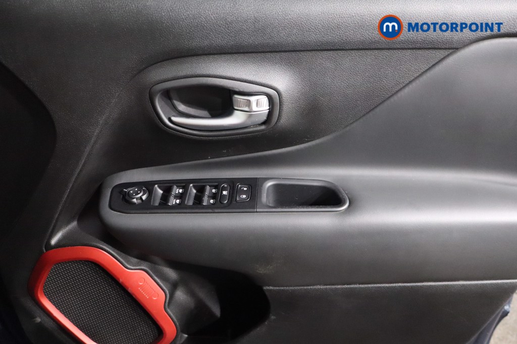 Jeep Renegade Trailhawk Automatic Petrol Plug-In Hybrid SUV - Stock Number (1557832) - 21st supplementary image
