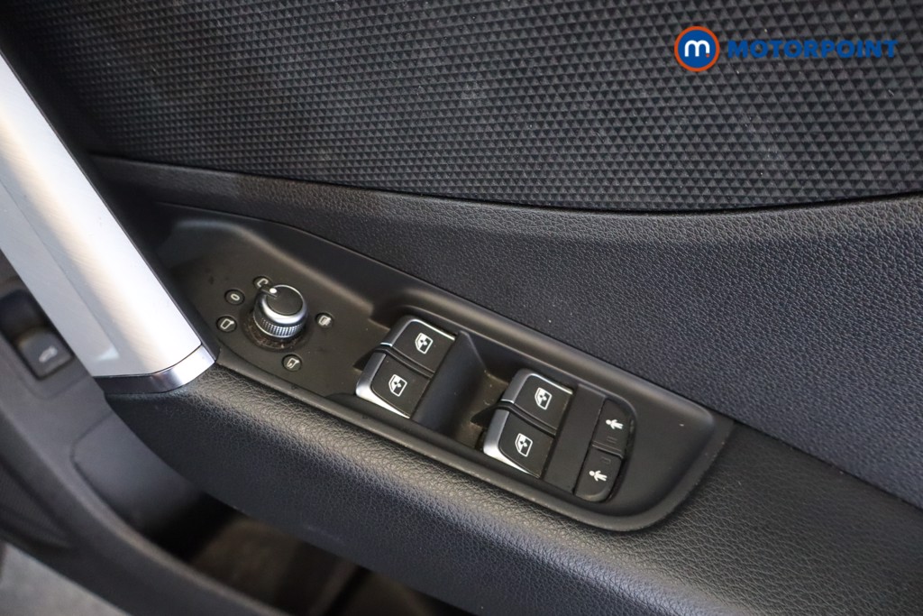 Audi Q2 S Line Manual Petrol SUV - Stock Number (1557944) - 10th supplementary image
