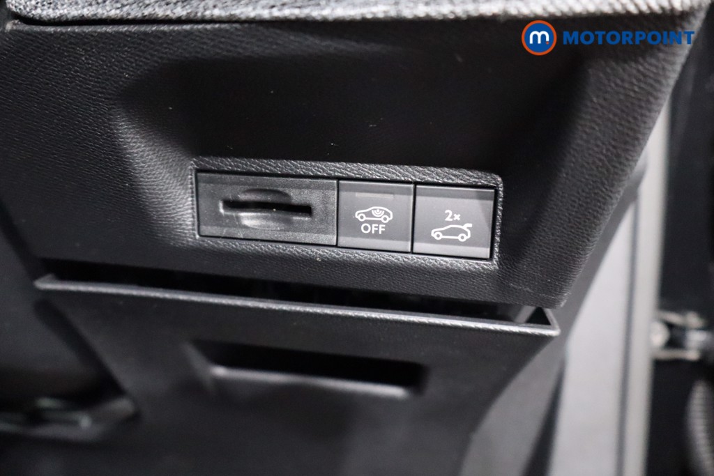 Peugeot 3008 GT Automatic Electric SUV - Stock Number (1560588) - 19th supplementary image