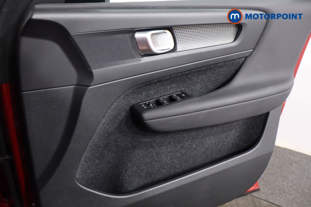 Volvo Xc40 R Design Automatic Petrol SUV - Stock Number (1562675) - 19th supplementary image