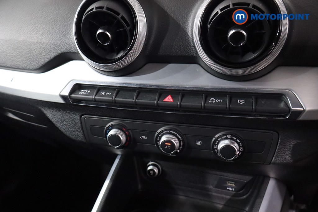 Audi Q2 Black Edition Manual Petrol SUV - Stock Number (1563463) - 14th supplementary image