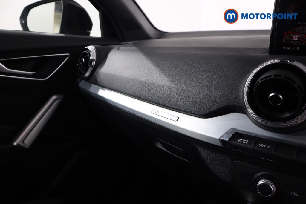Audi Q2 Black Edition Manual Petrol SUV - Stock Number (1563463) - 17th supplementary image