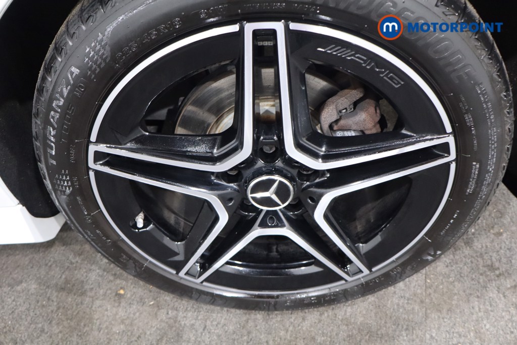 Mercedes-Benz A Class Amg Line Executive Edition Automatic Petrol Hatchback - Stock Number (1565809) - 12th supplementary image