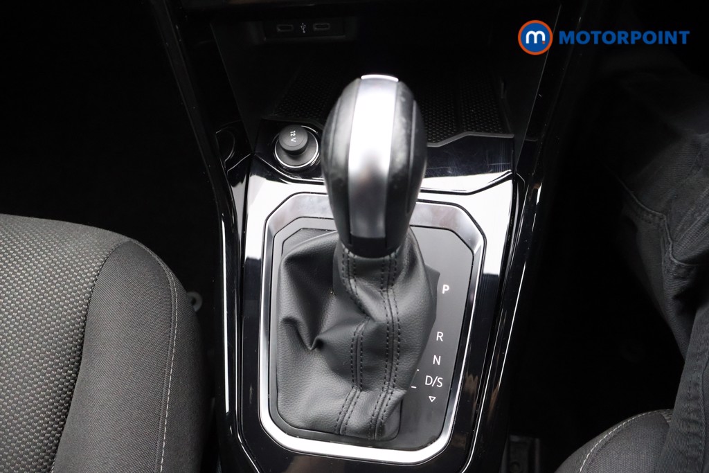 Volkswagen T-Roc Black Edition Automatic Petrol SUV - Stock Number (1550841) - 6th supplementary image