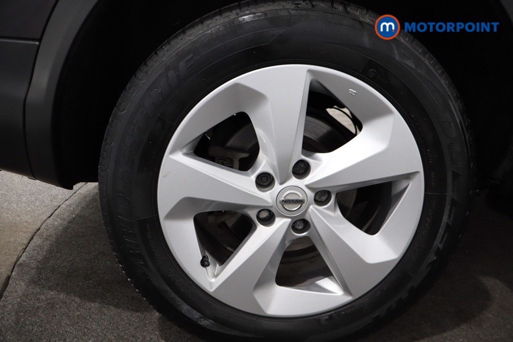 Nissan Qashqai Acenta Premium Manual Diesel SUV - Stock Number (1554557) - 9th supplementary image