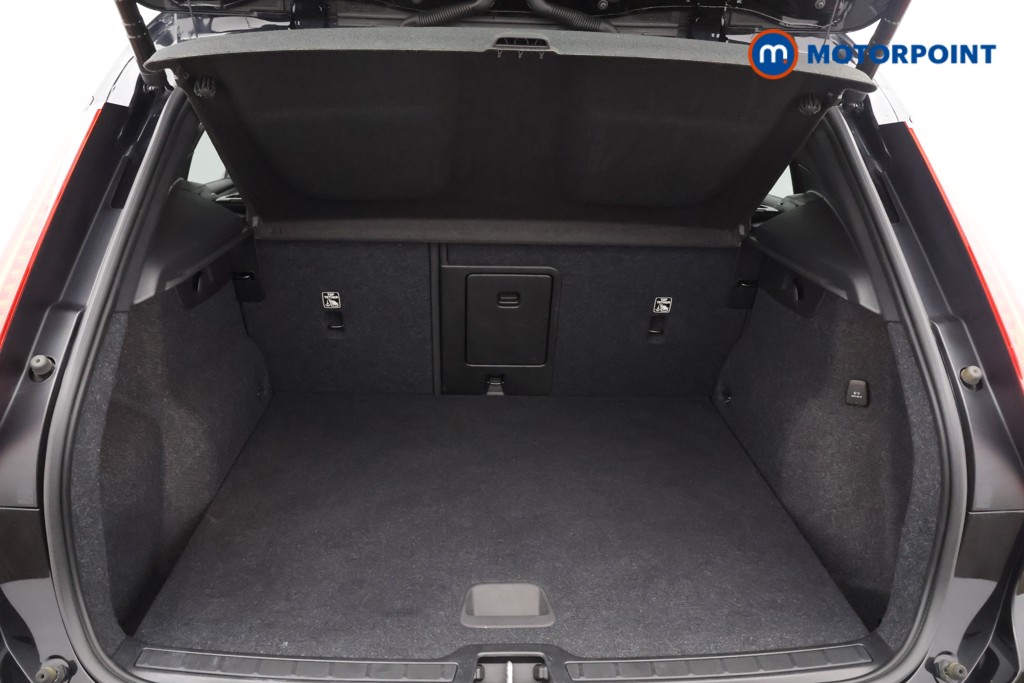 Volvo Xc40 R Design Manual Petrol SUV - Stock Number (1555075) - 15th supplementary image