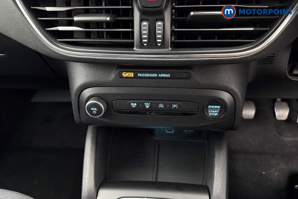 Ford Focus Active Manual Petrol Hatchback - Stock Number (1556509) - 10th supplementary image
