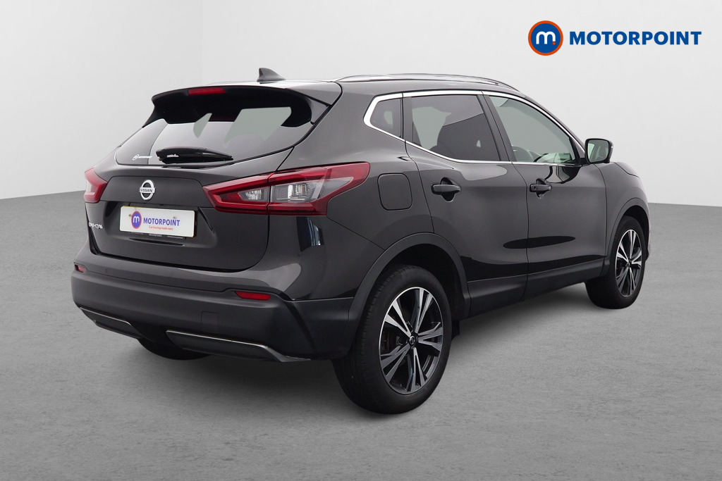 Nissan Qashqai N-Connecta Manual Petrol SUV - Stock Number (1556581) - Drivers side rear corner