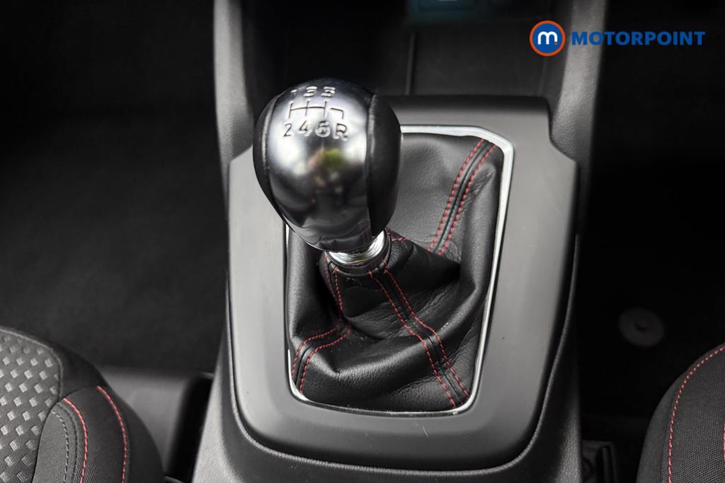 Ford Focus St-Line Edition Manual Petrol-Electric Hybrid Hatchback - Stock Number (1558482) - 7th supplementary image