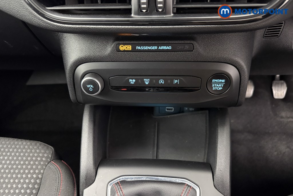 Ford Focus St-Line Manual Petrol Hatchback - Stock Number (1558501) - 6th supplementary image