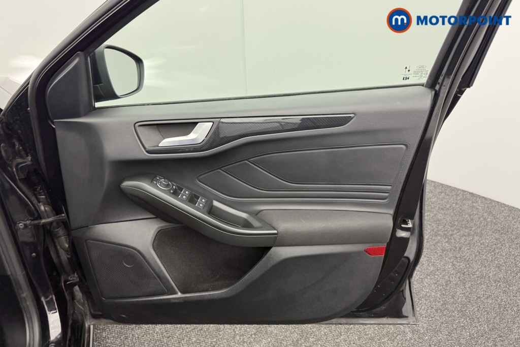 Ford Focus St-Line Manual Petrol Hatchback - Stock Number (1558501) - 12th supplementary image