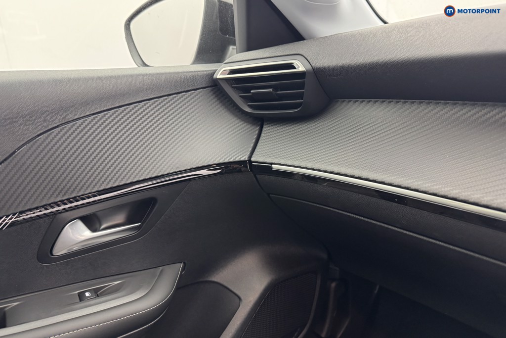 Peugeot 208 Allure Automatic Petrol-Electric Hybrid Hatchback - Stock Number (1559345) - 18th supplementary image